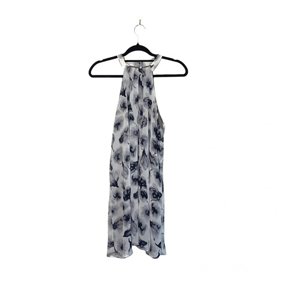 Astr Dresses & Skirts - ASTR The Label White & Gray Watercolor Floral Print Shift Dress Small Women’s